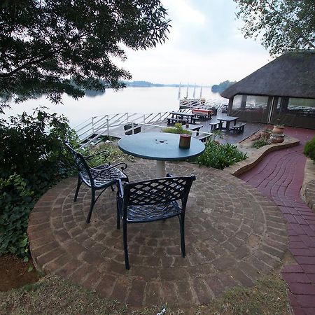 The Waterfront Country Lodge Vaalview Exterior photo